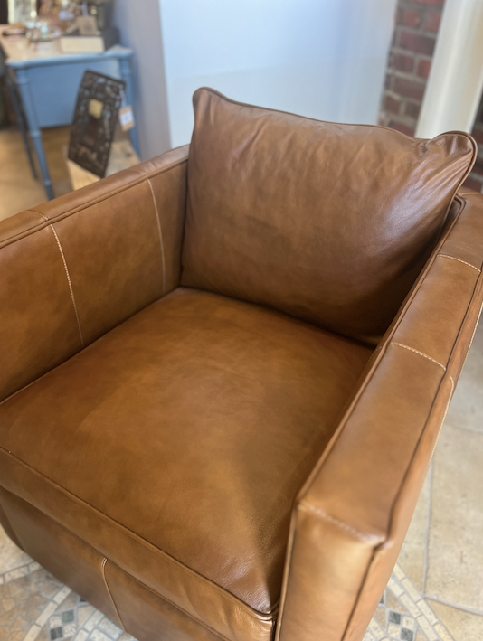 ROTHKO-L-016 Rothko Leather Swivel Chair