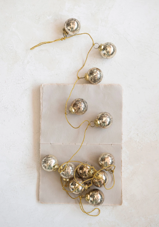 XS3466 Etched Mercury Glass Ball ornament