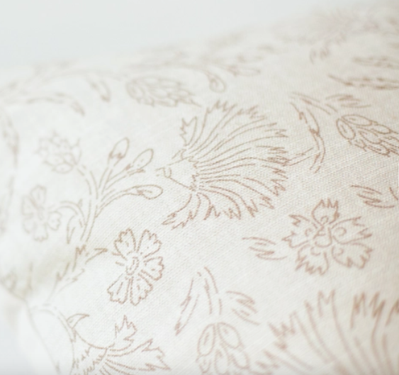 IC132 20" Ella Pillow
