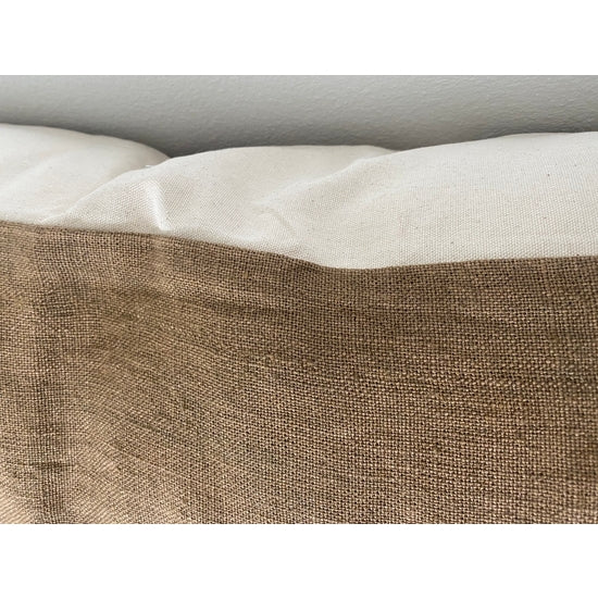 IC220 XL Mia Lumbar Pillow