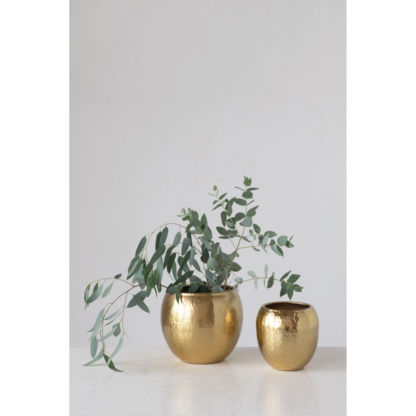 IC149 Hammered Metal Planters