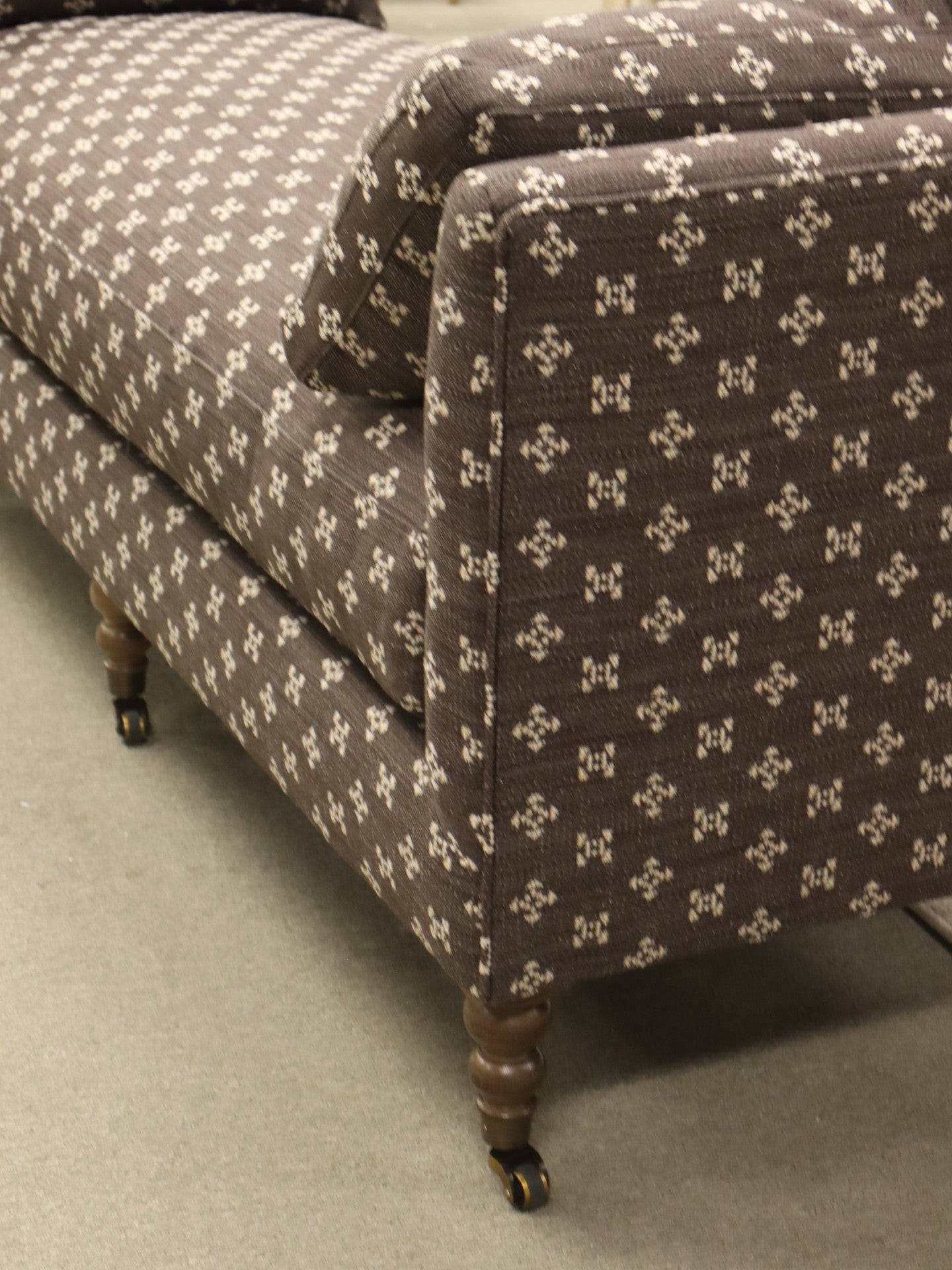 MADELINE-008-126CR-20-FL Madeline Settee in 126CR-20 (Floor)