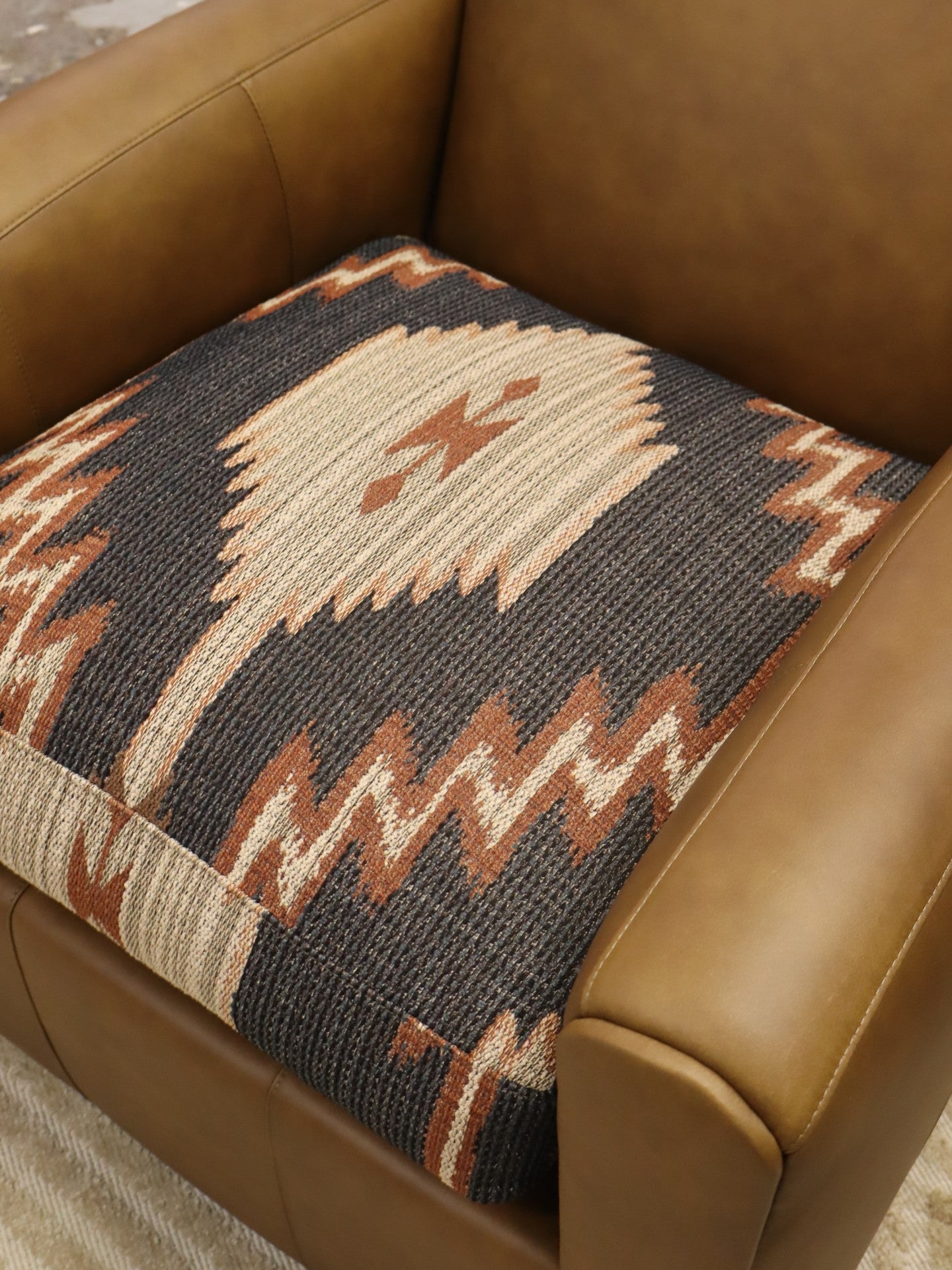 Desmond Leather Chair w/ 128CR-66 Cushion