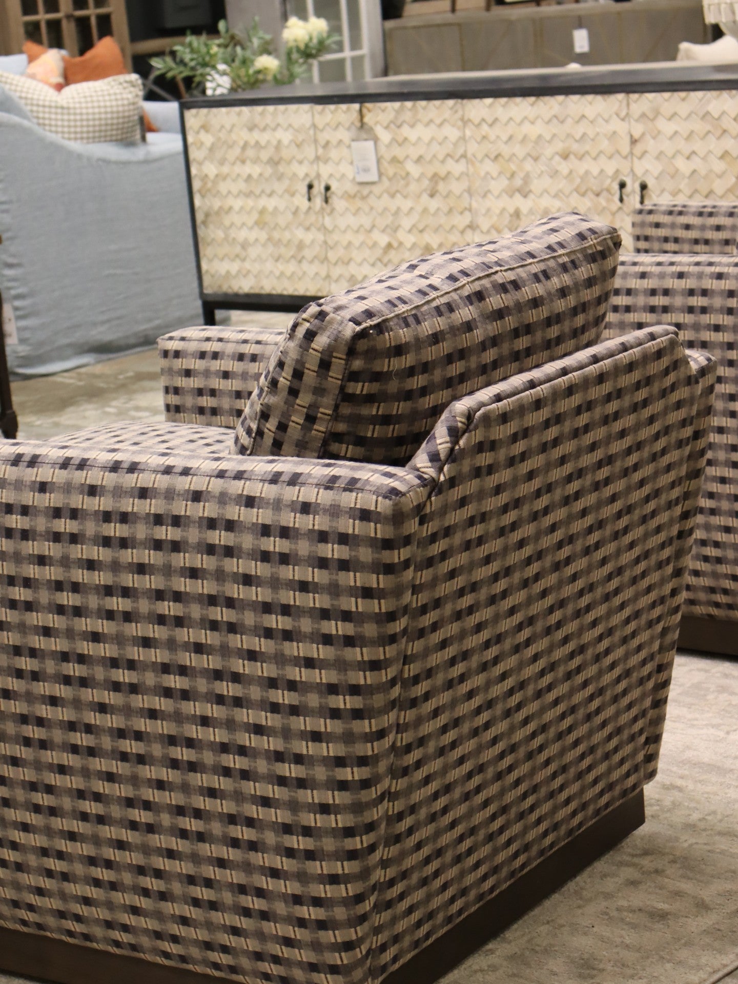 ALLIE-016-39366-31-FL Allie Swivel Chair in 39366-31