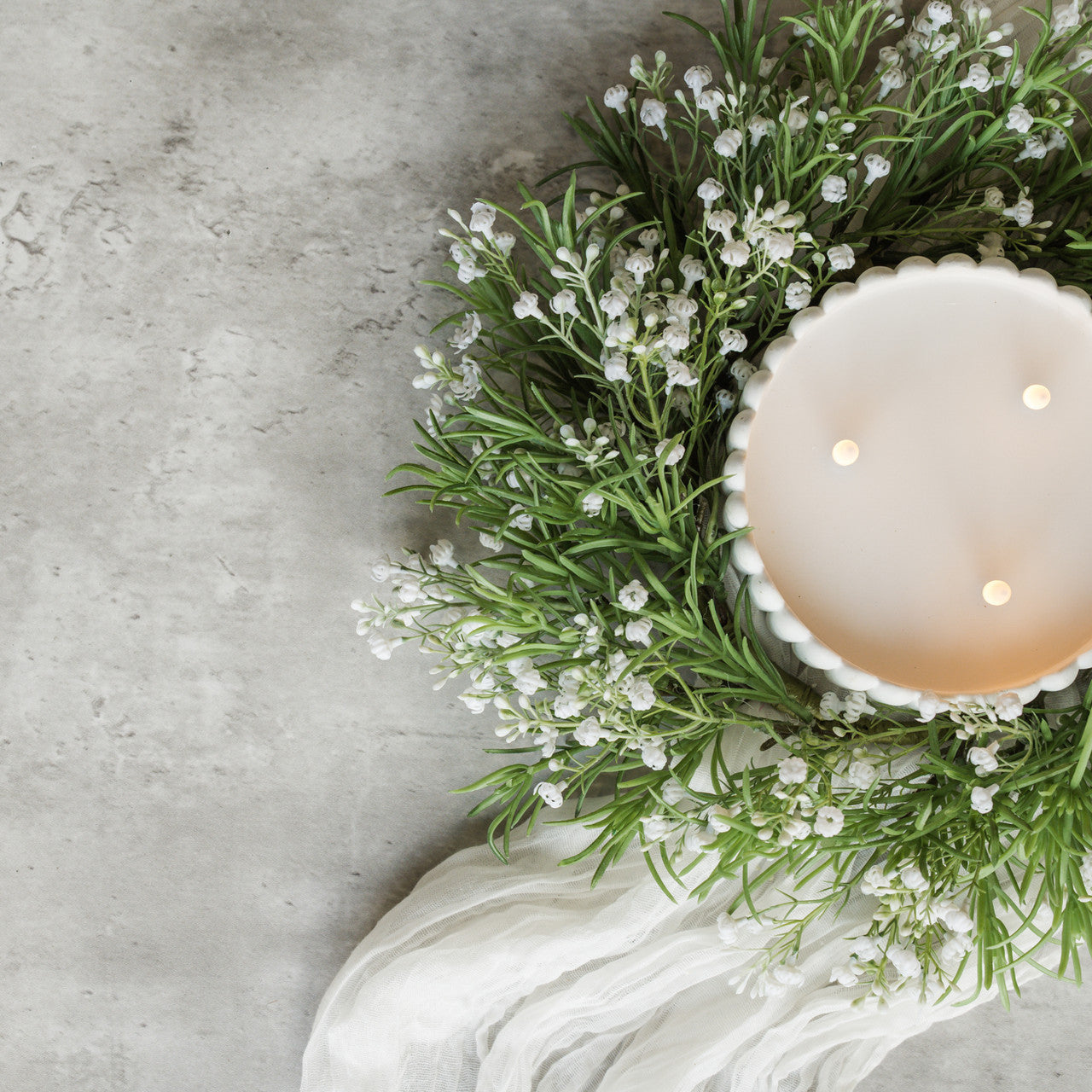 G242228 14" White Baby's Breath Candle Ring