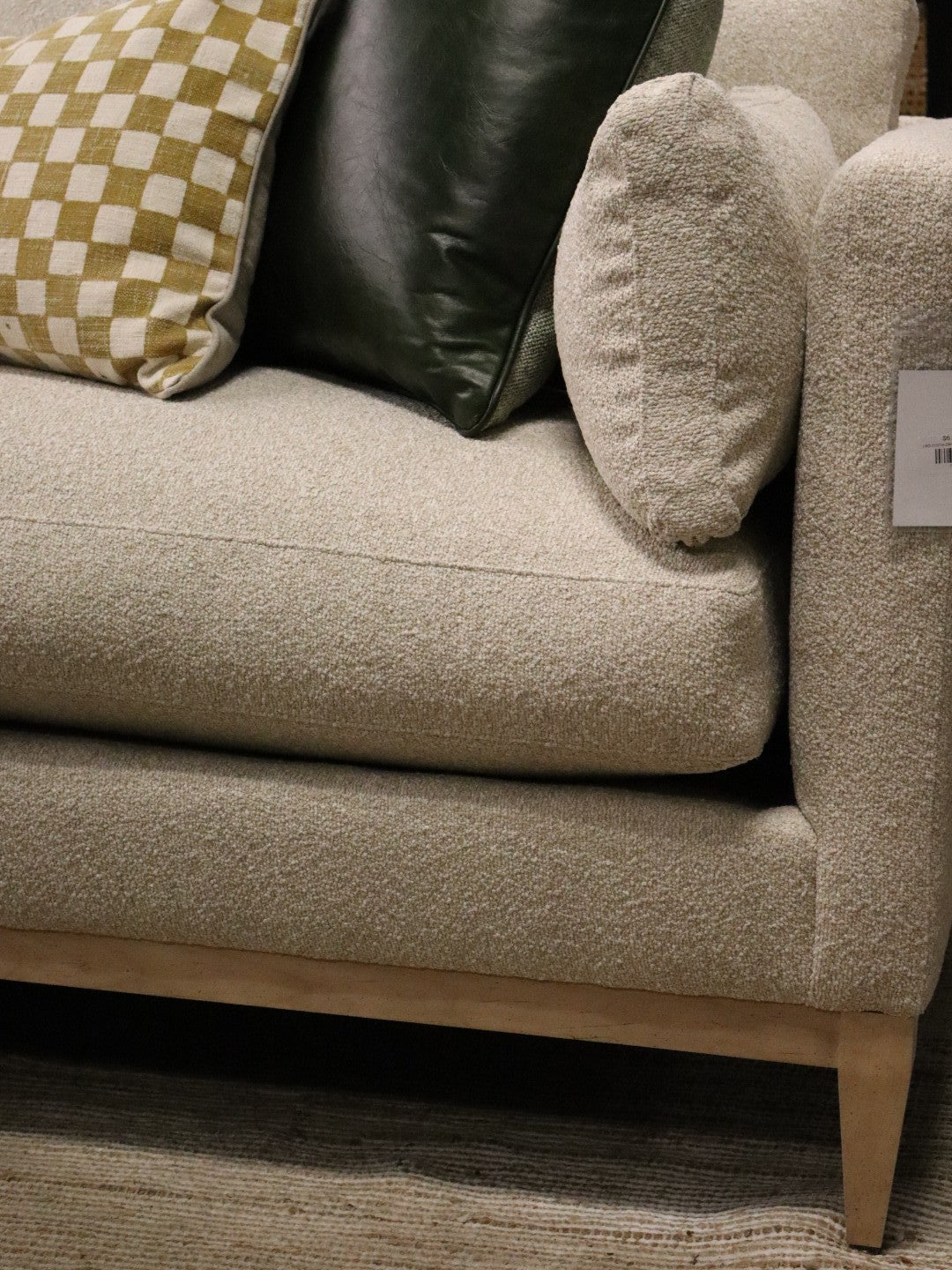 LEO-215218-ZW109-50-FL Leo Sectional