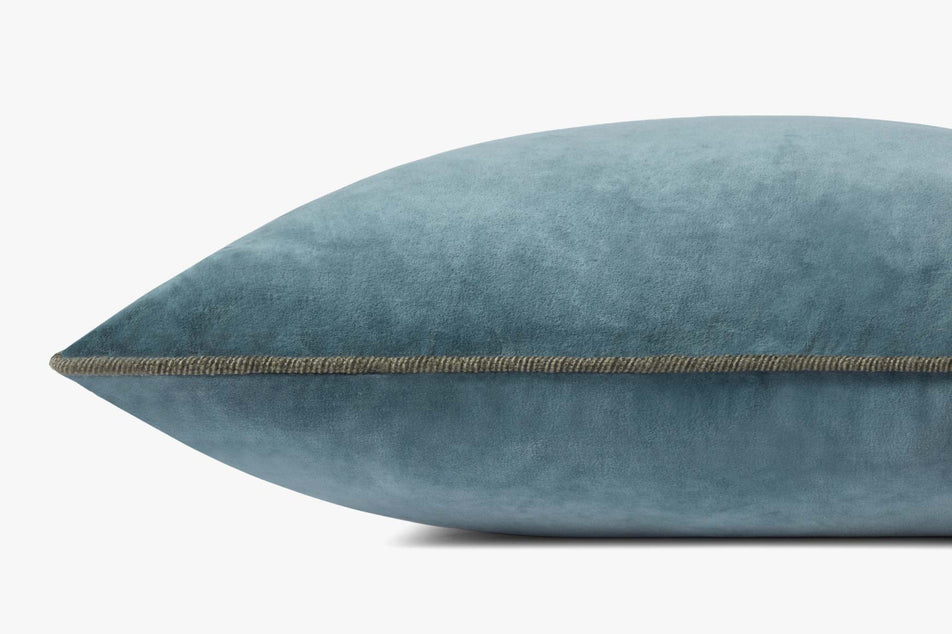 PCJ0020 22x22 Liza Blue Pillow