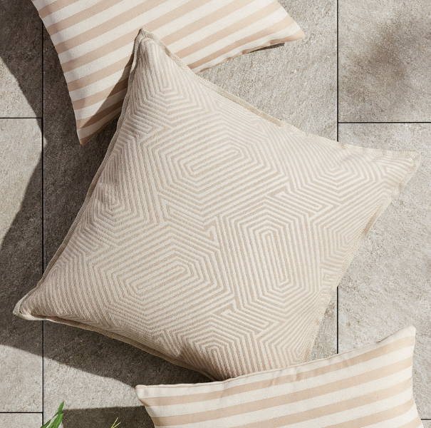 N5LM24 Geo Square Indoor Outdoor Pillow 20"