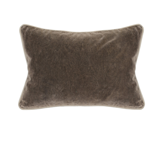 V120448 Heirloom Desert Velvet Pillow, 18x18