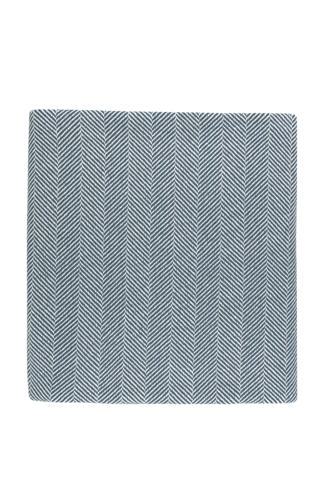 349096 Edgartown Ocean Throw