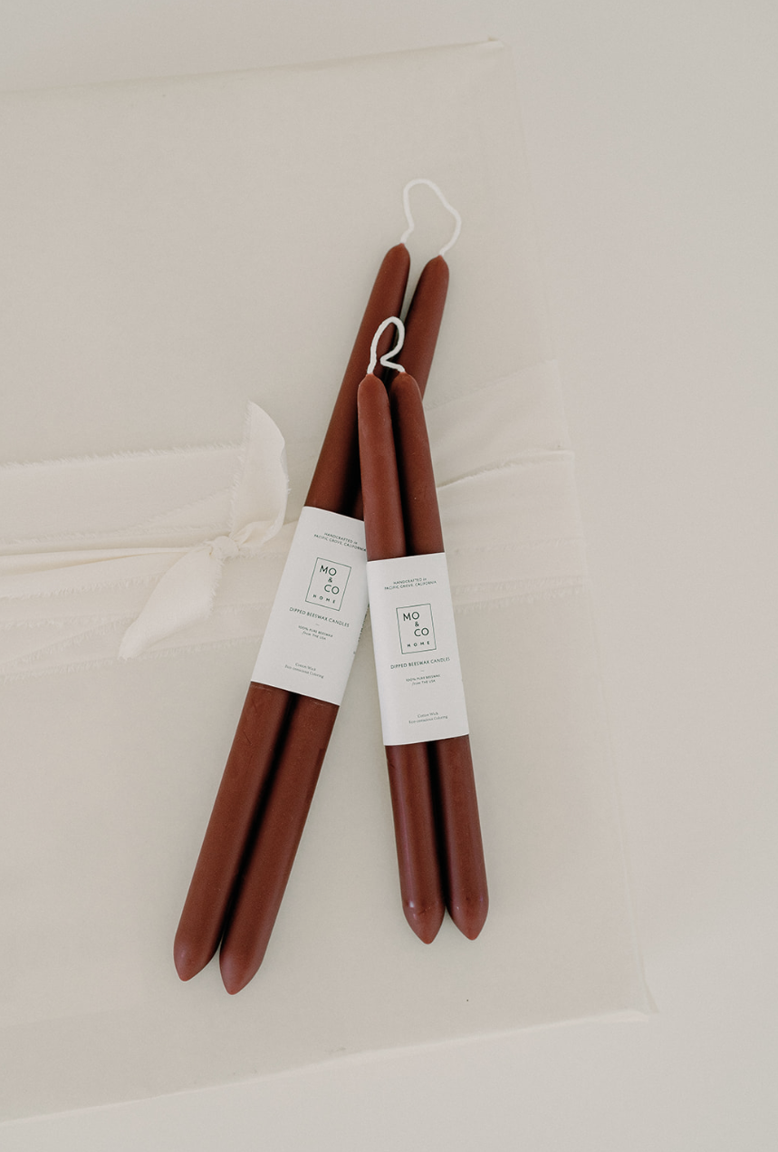 T14-BURGUNDY Burgundy Dipped Candle