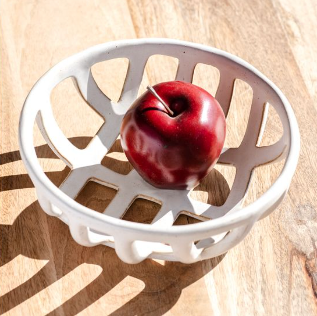 F009 8" Artisan Fruit Basket