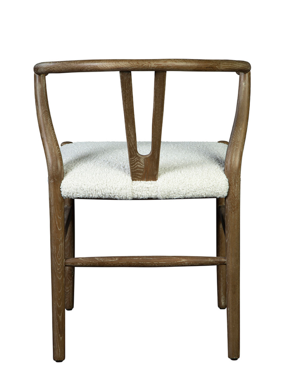 20-509 Snuggle Broomstick Chair