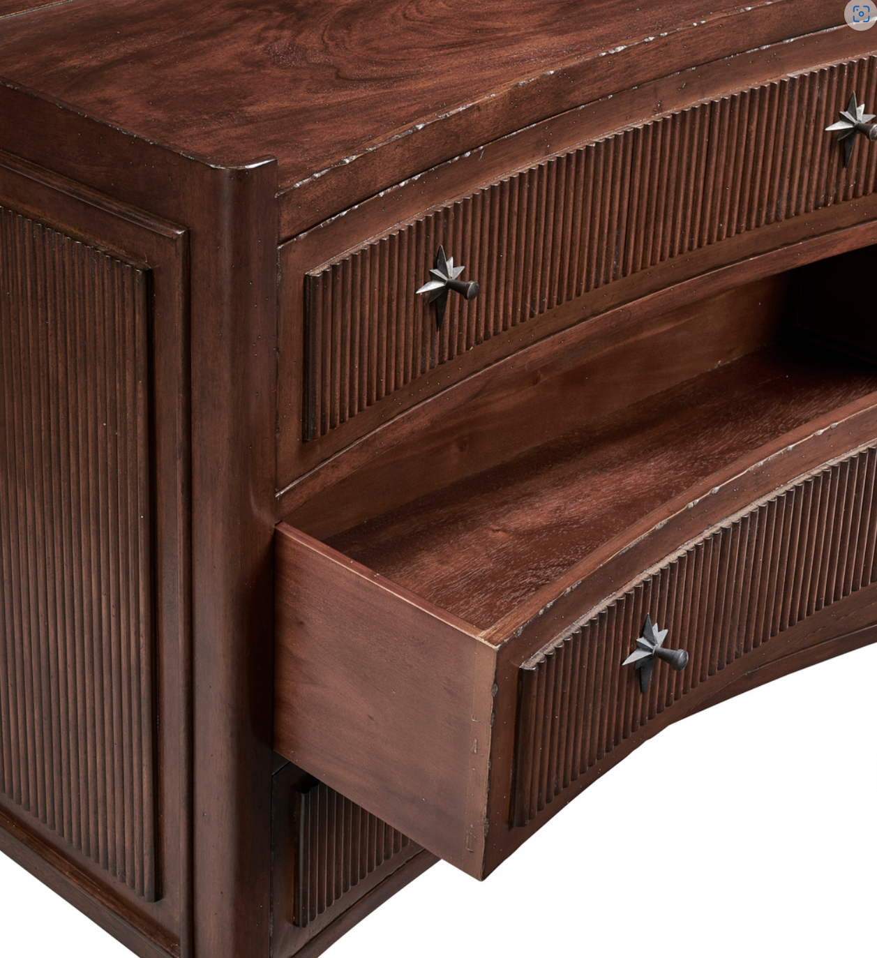 32529AE68 Walnut Reeded Chest