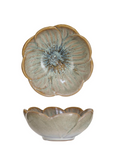AH3297 Stoneware Flower Shaped Bowl