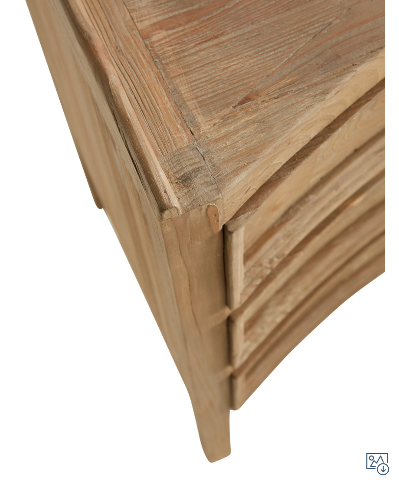 40-207 Styx Crescent Chest