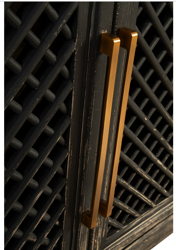 20-596 Sabre Sideboard