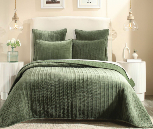 Ashley-SS-GRN Velvet Hand Stitch Channel Quilt, King