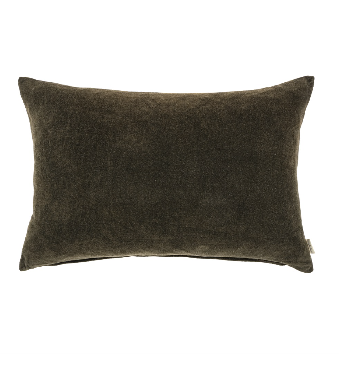 1-0205 16X24 Vera Midnight Green Velvet Pillow
