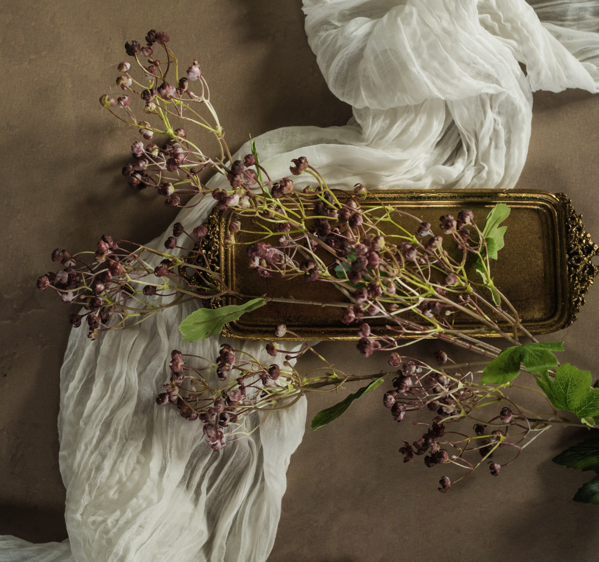 8868 34" Wine Winter Daphne Spray