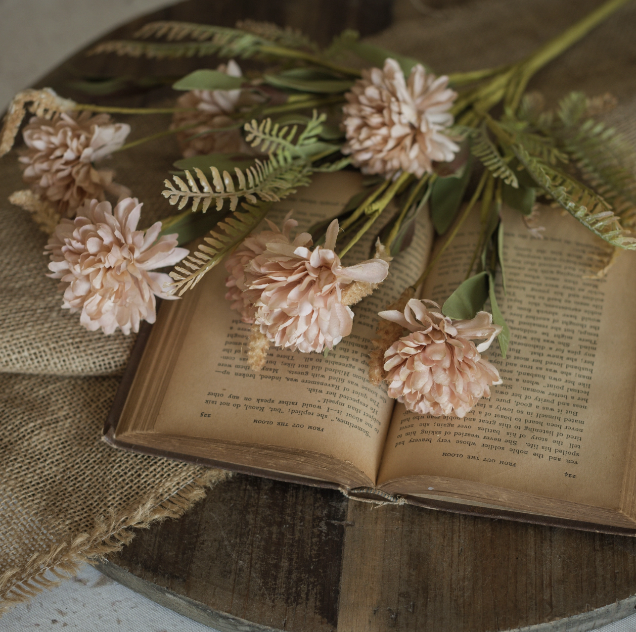 8807 21" Tan Dahlia & Heather Spray