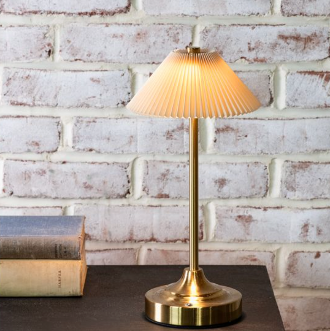 PDWE06 12.8 Rechargable Gold LED lamp