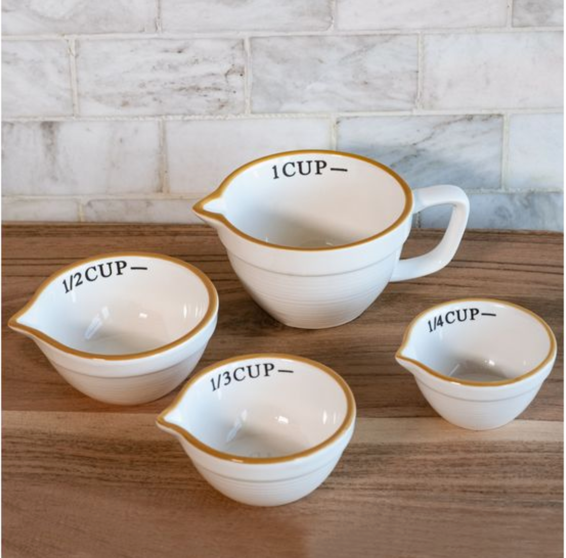 PDZE07 S/4 White Measuring Cups