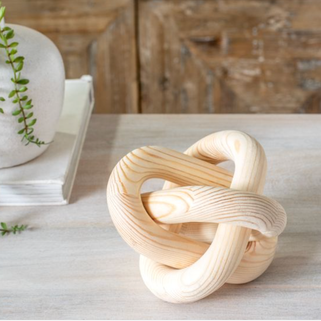 PDAB11 Gold linked wood knot decor