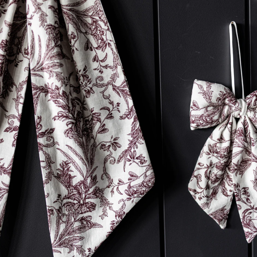 6240 Burgundy Star Toile Bow, Small