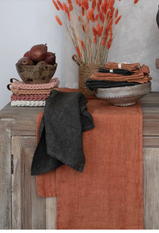 DF8170 Stonewashed Linen Table Runner, Rust