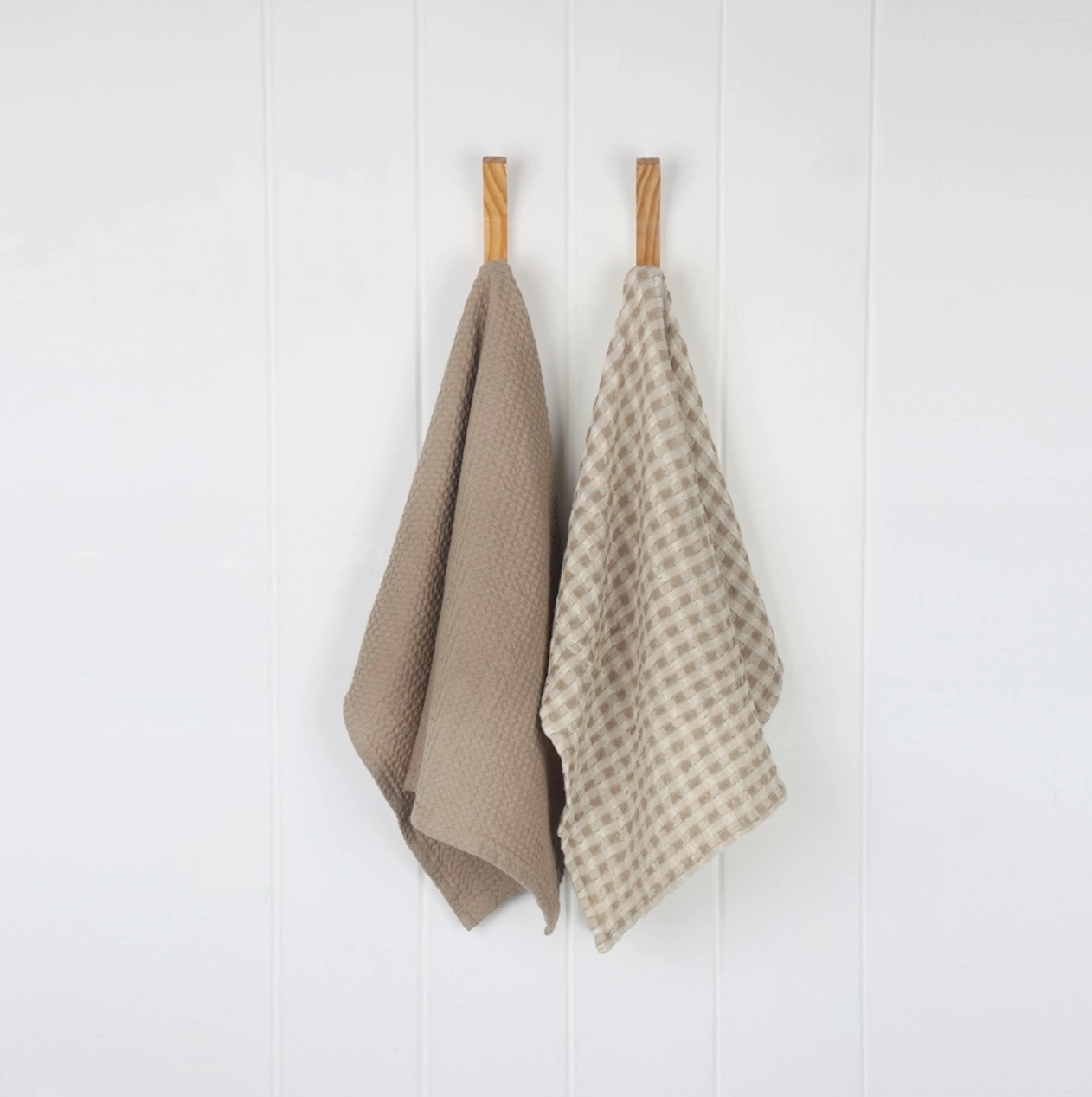 RHTP25042 Set of 2 Waffle Tea Towels, Taupe