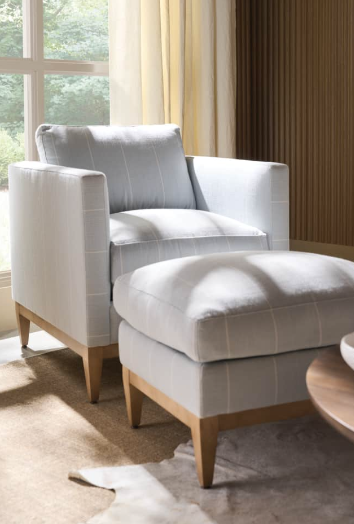 Leo Chair in VO110-34