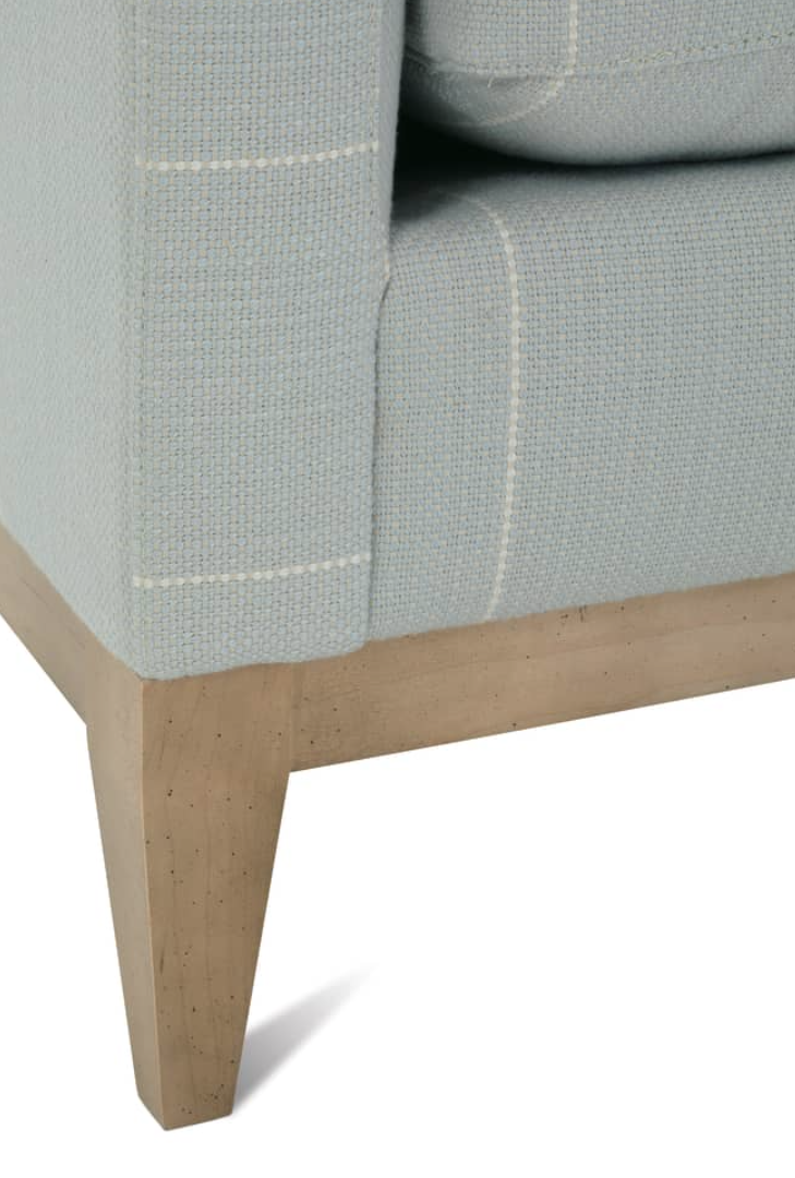 Leo Chair in VO110-34