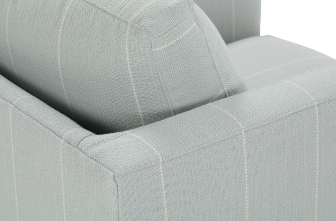 Leo Chair in VO110-34