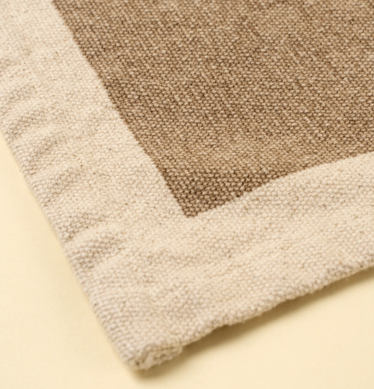 4-6570 Set of 4 Canvas Placemats, Sand