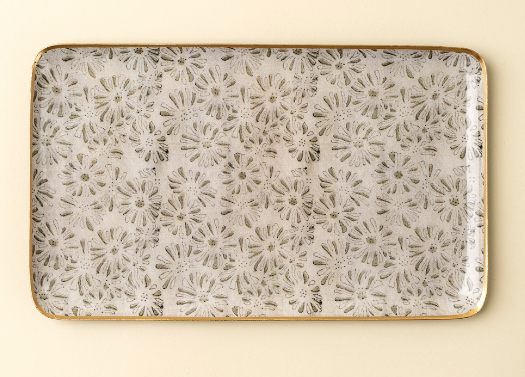 01-9215 Kalyani Decorative Tray, Large