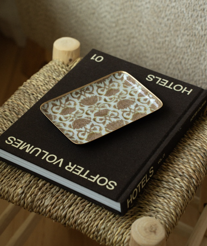 01-9204 Loti Decorative Tray Small