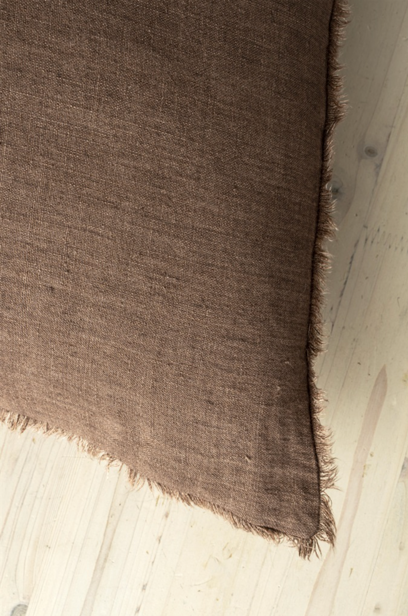 1-6041 24x24 Lina Linen Pillow Mocha