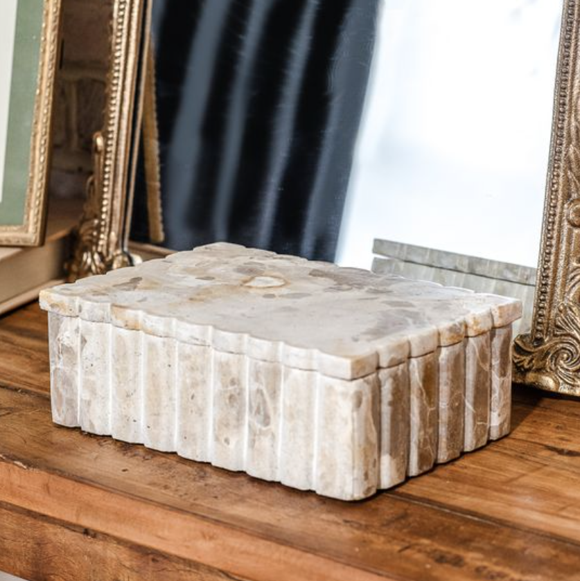 PDOT01 Lepard Marble Scallop Box