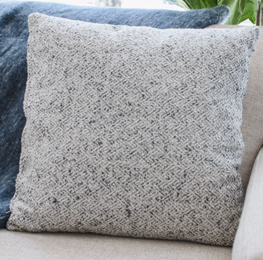 PDSRC01 20" Blue Boucle Pillow