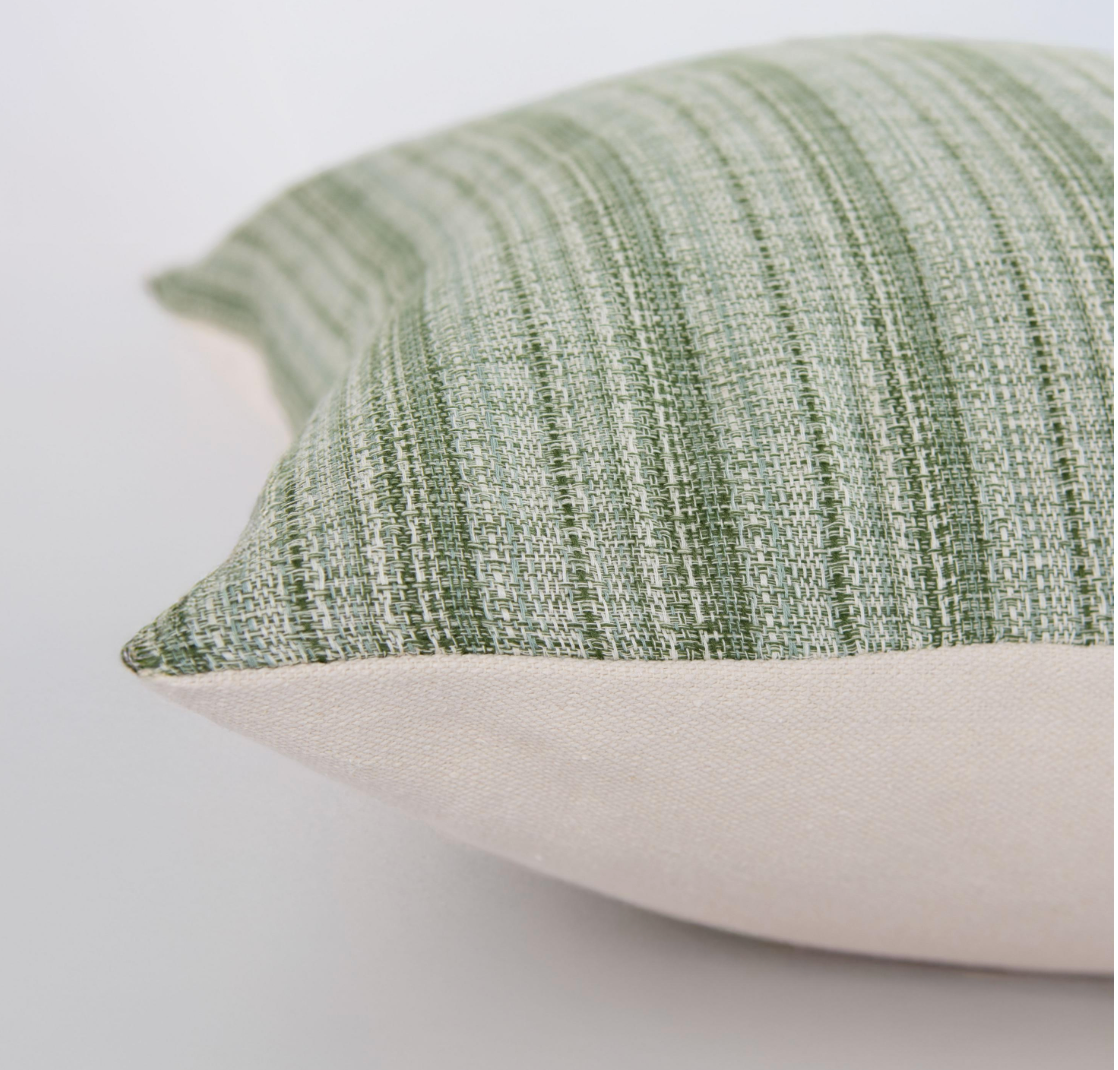 ADNT25066NTGR2222 22X22 PILLOW