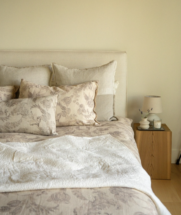 01-9832 Meadowlark King Duvet Set, Brown