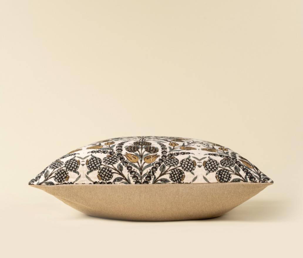 01-9790 20x20 Tropicana Kantha Pillow