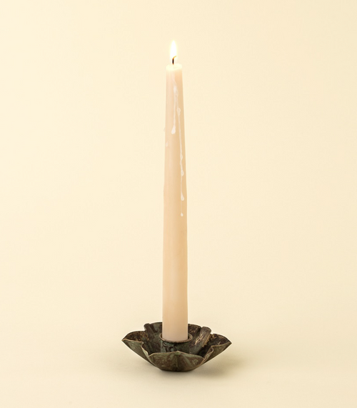 01-8996 Florentine Candle Holder Petal