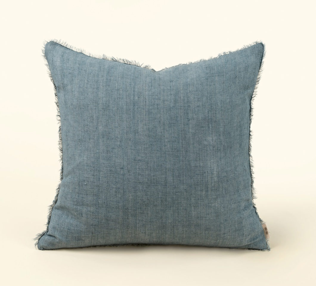 01-8706 20x20 Lina Linen Pillow Artic Blue