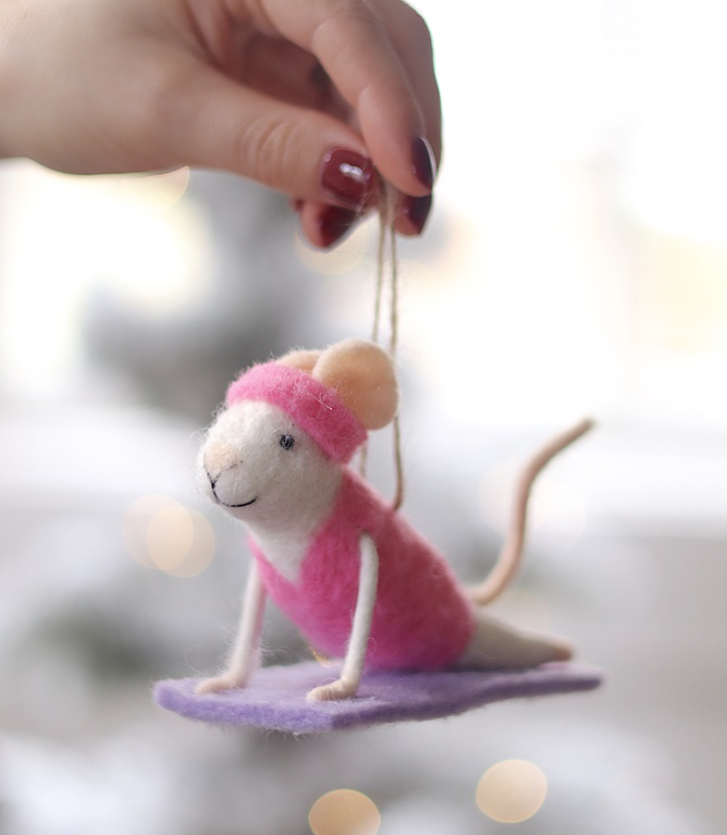 5-1888 Yoga Yolanda Mouse Holiday Ornament