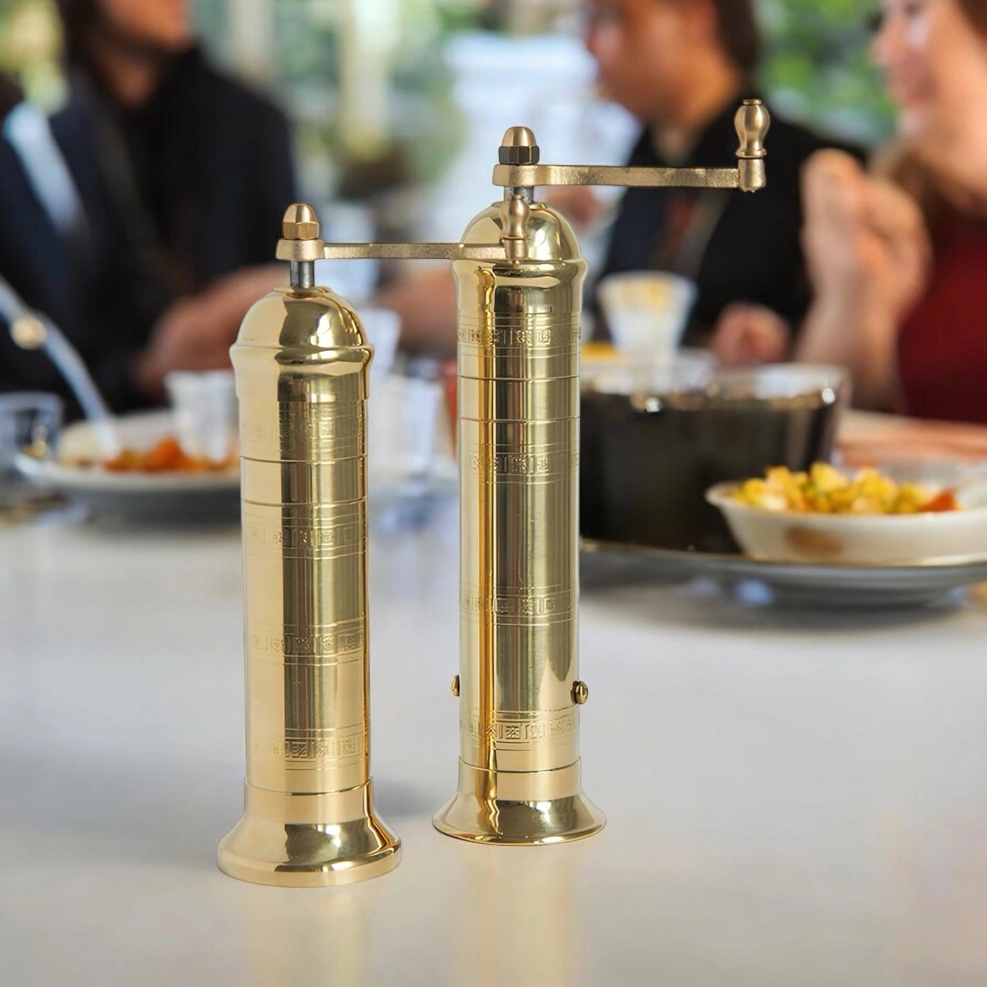 0108 Salt and Pepper Mill Set