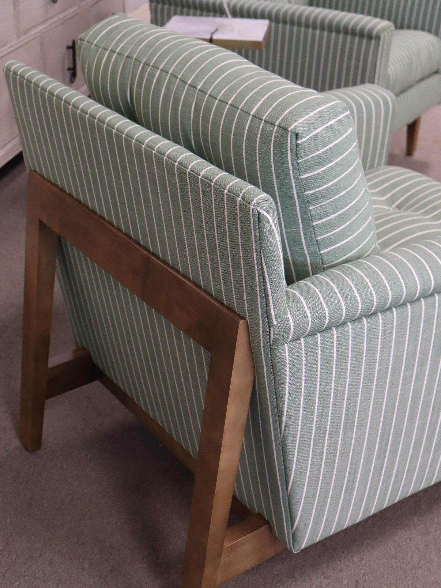 Ethan Chair in 21672-59