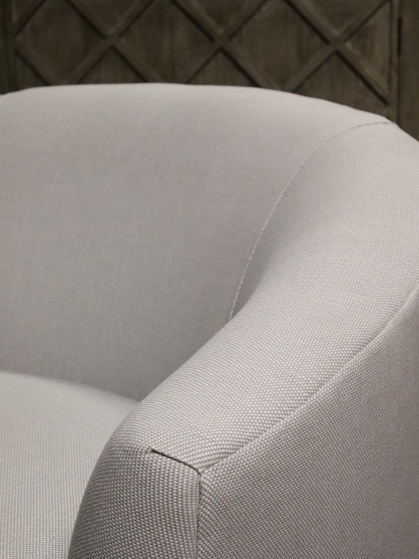 K940-016-VR310-69 Baldwin Swivel Chair