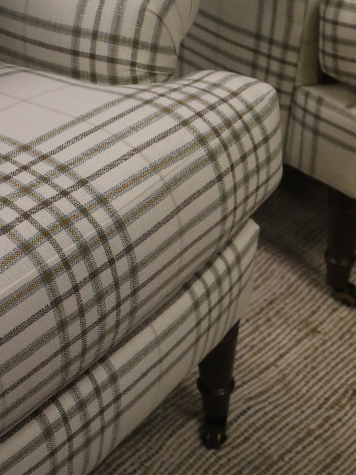 Hannah Accent Chair in SA116-69